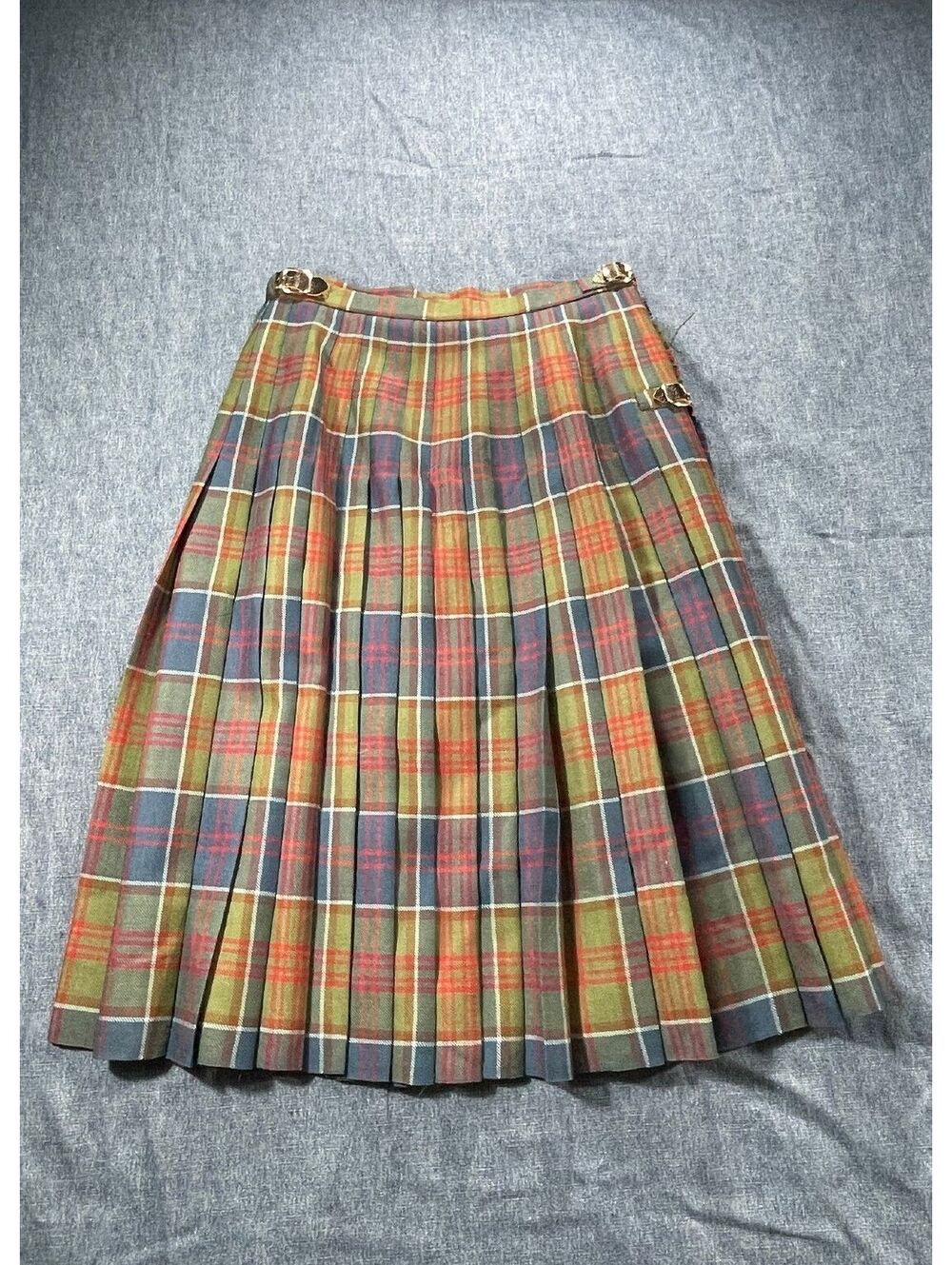 Fabulous 100% wool tartan kilt never worn selvedge edge hem great fabric - Picture 3 of 7